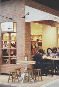 Featherstone Bistro Cafe & Lifestyle Shop