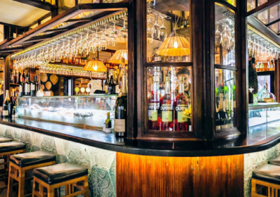 Stockholm, Sverige: Shaken, not stirred: Här är bästa hotellbarerna att sippa martini på
