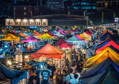 Bangkok, Thailand: Slut med street food på Bangkoks gator
