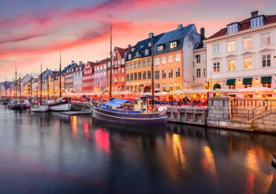 Köpenhamn, Danmark: Jul på Tivoli 2021 – 23 spännande fakta om nöjesparken