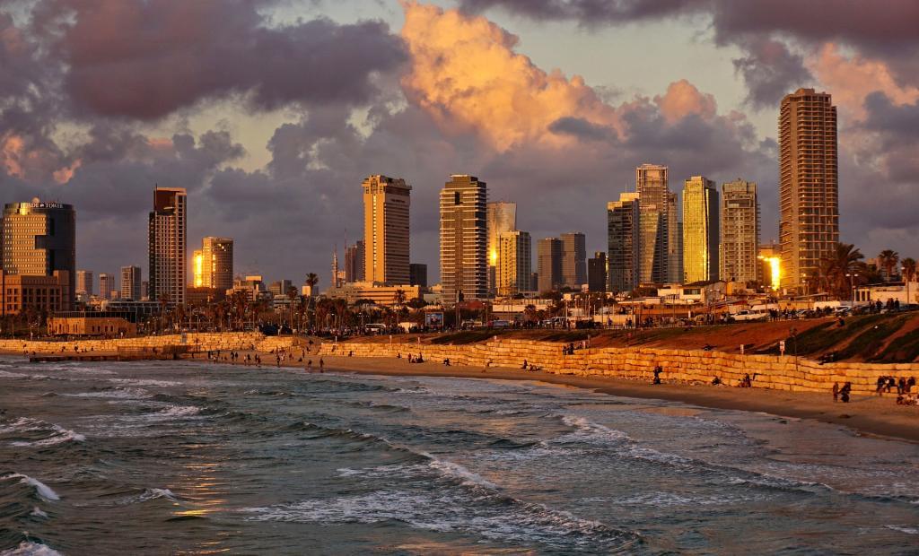 Tel Aviv, Israel: Israel stänger ner i tre veckor