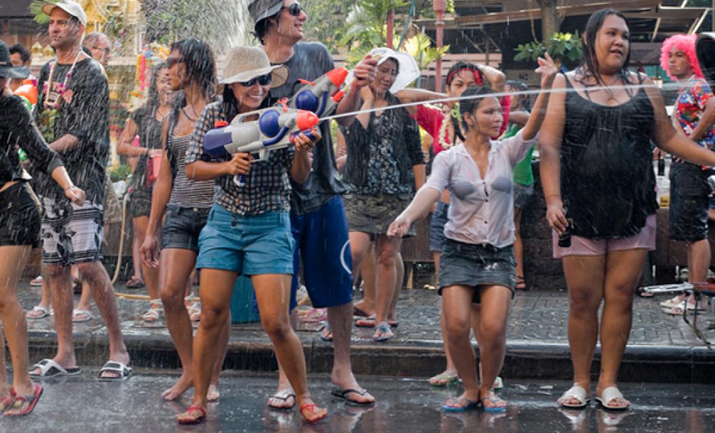 Bangkok, Thailand: Här firar du Songkran i Bangkok
